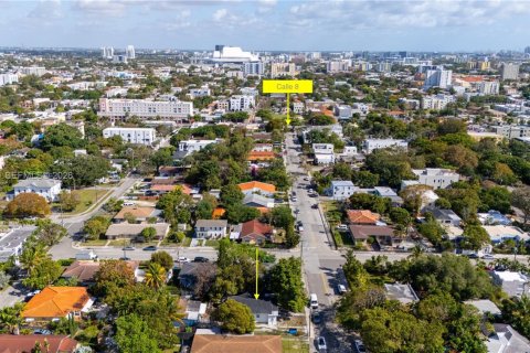 Immobilier commercial à vendre à Miami, Floride: 179.12 m2 № 2088752 - photo 3
