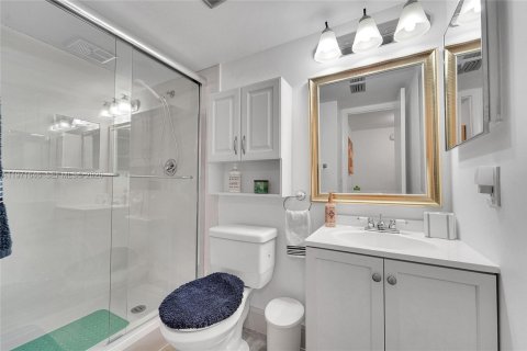 Купить кондоминиум в Маргит, Флорида 2 спальни, 91.97м2, № 2040368 - фото 8