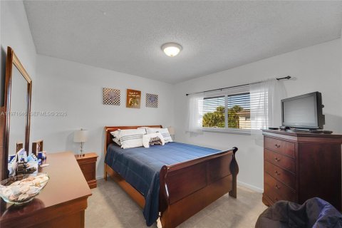 Купить кондоминиум в Маргит, Флорида 2 спальни, 91.97м2, № 2040368 - фото 6