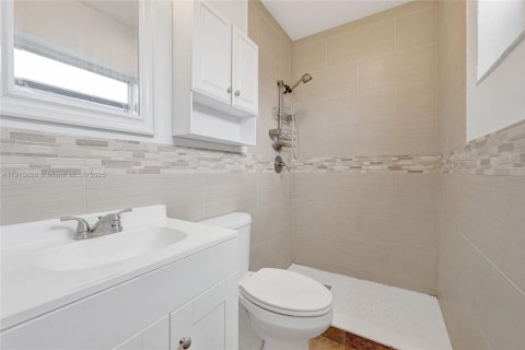 Villa ou maison à louer à Hollywood, Floride: 3 chambres, 111.48 m2 № 1971777 - photo 29