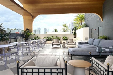 Appartement à louer à Miami, Floride: 1 chambre, 75.9 m2 № 2257022 - photo 18