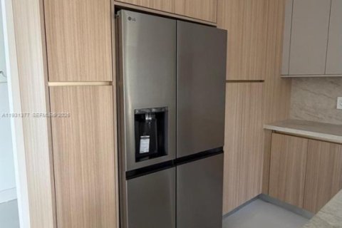 Casa en venta en Lehigh Acres, Florida, 4 dormitorios № 2000951 - foto 10