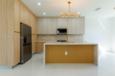 Casa en venta en Lehigh Acres, Florida, 4 dormitorios № 2000951 - foto 18