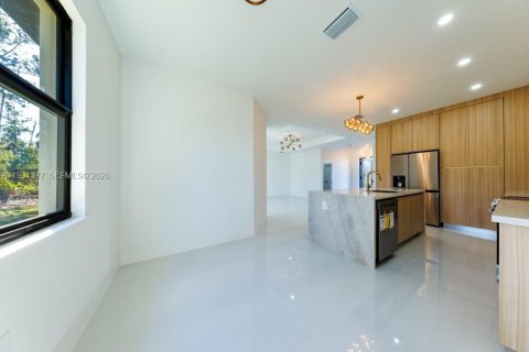 Casa en venta en Lehigh Acres, Florida, 4 dormitorios № 2000951 - foto 22