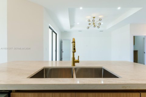 Casa en venta en Lehigh Acres, Florida, 4 dormitorios № 2000951 - foto 25