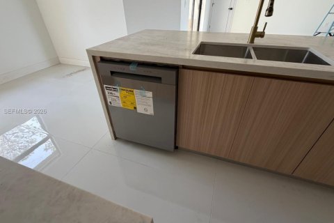 Casa en venta en Lehigh Acres, Florida, 4 dormitorios № 2000951 - foto 8