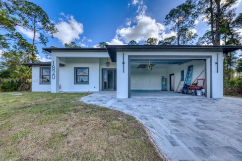 Casa en venta en Lehigh Acres, Florida, 4 dormitorios № 2000951 - foto 2