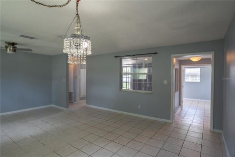 Casa en venta en Brandon, Florida, 3 dormitorios, 110.83 m2 № 2151121 - foto 15