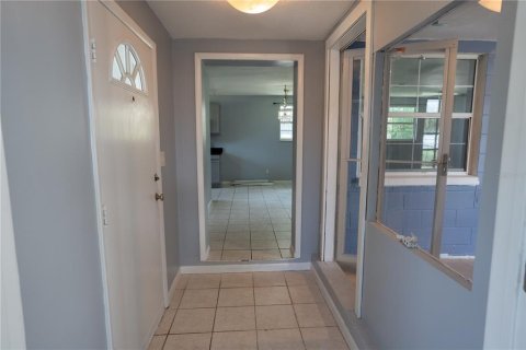 Casa en venta en Brandon, Florida, 3 dormitorios, 110.83 m2 № 2151121 - foto 8