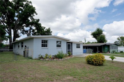 Casa en venta en Brandon, Florida, 3 dormitorios, 110.83 m2 № 2151121 - foto 2