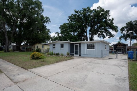 Casa en venta en Brandon, Florida, 3 dormitorios, 110.83 m2 № 2151121 - foto 3