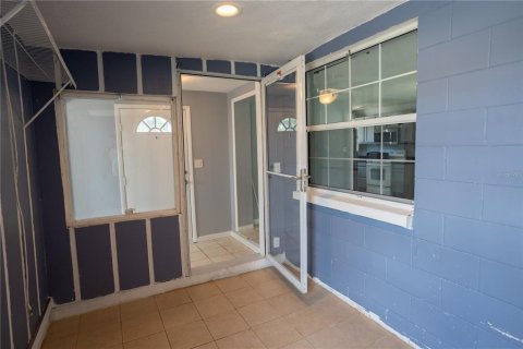 Casa en venta en Brandon, Florida, 3 dormitorios, 110.83 m2 № 2151121 - foto 10