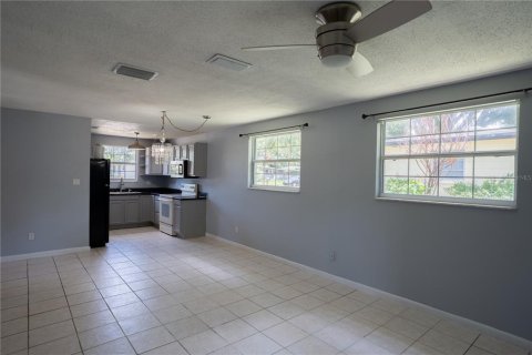 Casa en venta en Brandon, Florida, 3 dormitorios, 110.83 m2 № 2151121 - foto 16