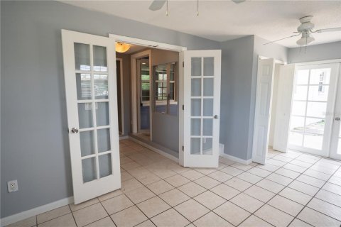 Casa en venta en Brandon, Florida, 3 dormitorios, 110.83 m2 № 2151121 - foto 7