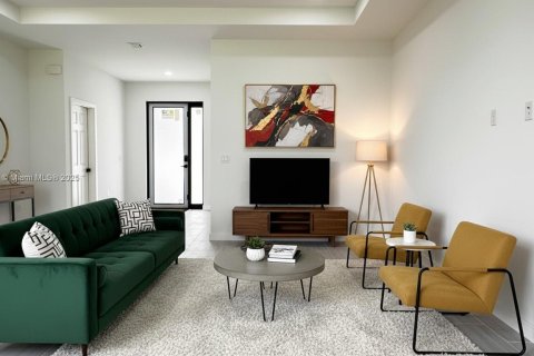 House in Lehigh Acres, Florida 3 bedrooms, 148.64 sq.m. № 2013479 - photo 6