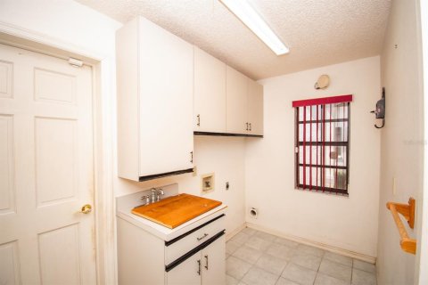 Купить виллу или дом в Плант-Сити, Флорида 12 комнат, 289.76м2, № 1609948 - фото 14