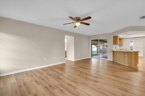 House in Sarasota, Florida 3 bedrooms, 155.05 sq.m. № 1848673 - photo 9