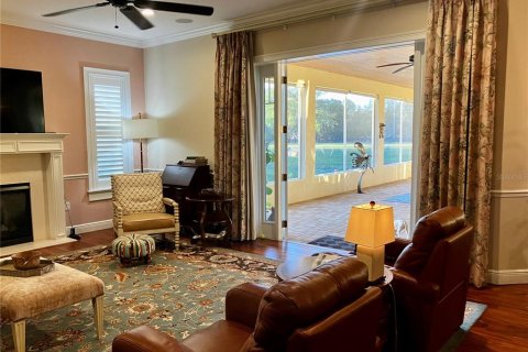 House in Plant City, Florida 5 bedrooms, 425.21 sq.m. № 1724006 - photo 23