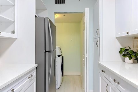 Copropriété à vendre à Bonita Springs, Floride: 2 chambres, 94.11 m2 № 2432729 - photo 9