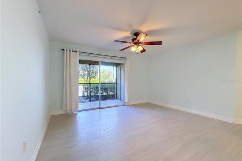 Copropriété à vendre à Bonita Springs, Floride: 2 chambres, 94.11 m2 № 2432729 - photo 14
