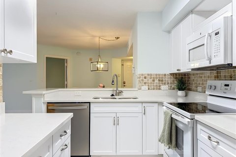 Copropriété à vendre à Bonita Springs, Floride: 2 chambres, 94.11 m2 № 2432729 - photo 8