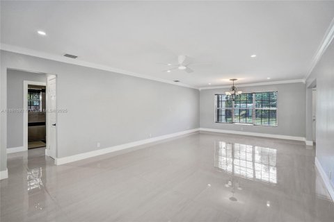 Casa en alquiler en Hollywood, Florida, 3 dormitorios, 134.89 m2 № 1948872 - foto 3