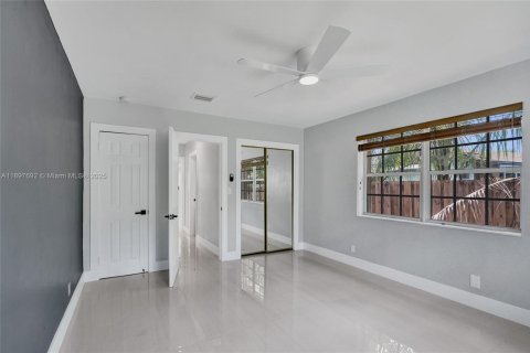 Casa en alquiler en Hollywood, Florida, 3 dormitorios, 134.89 m2 № 1948872 - foto 18