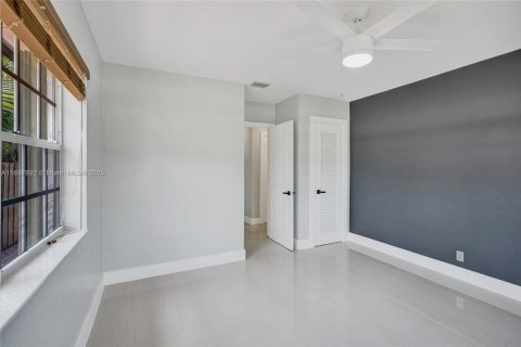 Casa en alquiler en Hollywood, Florida, 3 dormitorios, 134.89 m2 № 1948872 - foto 14