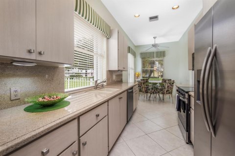 Villa ou maison à vendre à Hobe Sound, Floride: 3 chambres, 187.38 m2 № 2407946 - photo 12