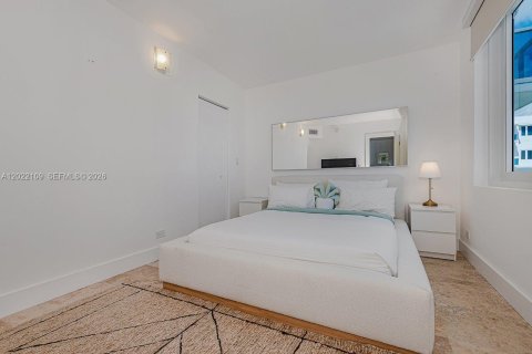 Condominio en alquiler en Miami Beach, Florida, 1 dormitorio, 81.75 m2 № 2077563 - foto 4