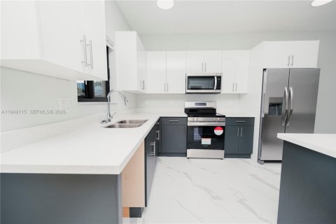 Снять в аренду виллу или дом в Помпано-Бич, Флорида 3 спальни, 148.46м2, № 2004885 - фото 10