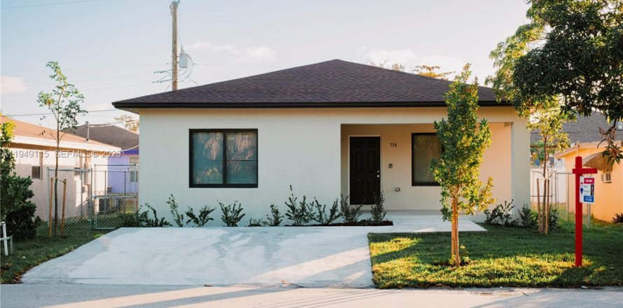 Дом в Помпано-Бич, Флорида 3 спальни, 148.46м2 № 2004885