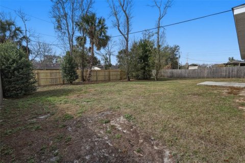 Villa ou maison à louer à Deltona, Floride: 3 chambres, 131.27 m2 № 2114472 - photo 26