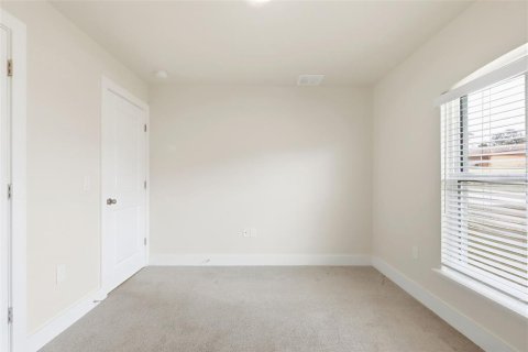 Villa ou maison à louer à Deltona, Floride: 3 chambres, 131.27 m2 № 2114472 - photo 11