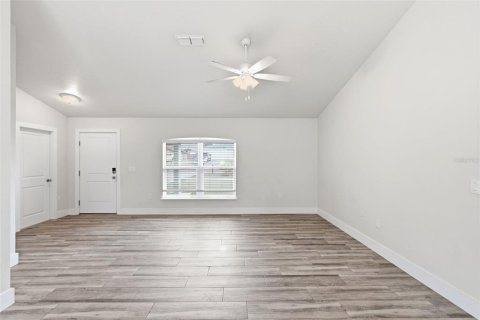Villa ou maison à louer à Deltona, Floride: 3 chambres, 131.27 m2 № 2114472 - photo 20