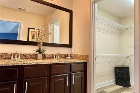 Adosado en venta en Davenport, Florida, 4 dormitorios, 191.38 m2 № 2166426 - foto 28