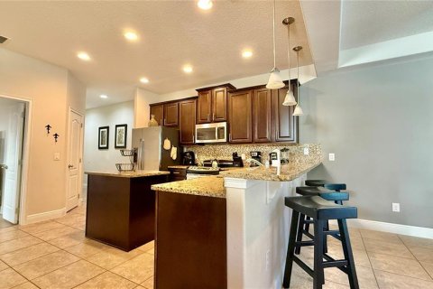 Adosado en venta en Davenport, Florida, 4 dormitorios, 191.38 m2 № 2166426 - foto 8
