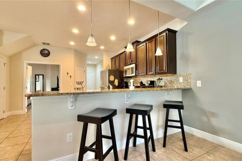 Adosado en venta en Davenport, Florida, 4 dormitorios, 191.38 m2 № 2166426 - foto 11