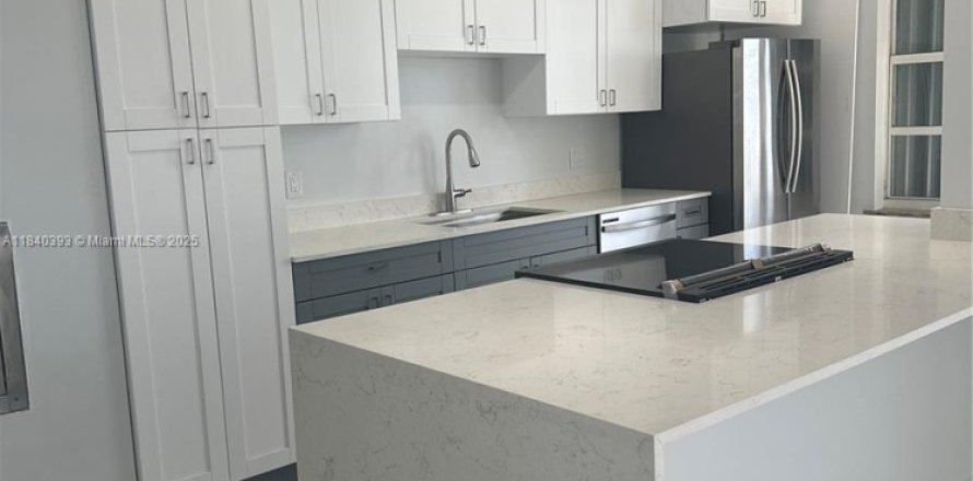 Condominio en Fort Lauderdale, Florida, 2 dormitorios  № 1830739
