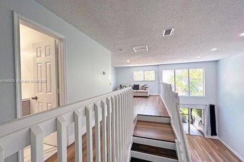 Купить таунхаус в Маргит, Флорида 3 спальни, 128.76м2, № 1956887 - фото 28