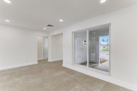 House in Fort Lauderdale, Florida 3 bedrooms, 218.23 sq.m. № 2174236 - photo 30
