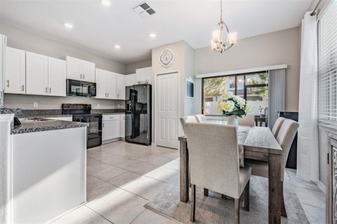 Touwnhouse à vendre à Tampa, Floride: 2 chambres, 143.81 m2 № 1906385 - photo 4