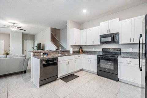 Touwnhouse à vendre à Tampa, Floride: 2 chambres, 143.81 m2 № 1906385 - photo 9