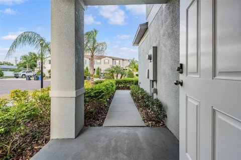 Touwnhouse à vendre à Tampa, Floride: 2 chambres, 143.81 m2 № 1906385 - photo 7