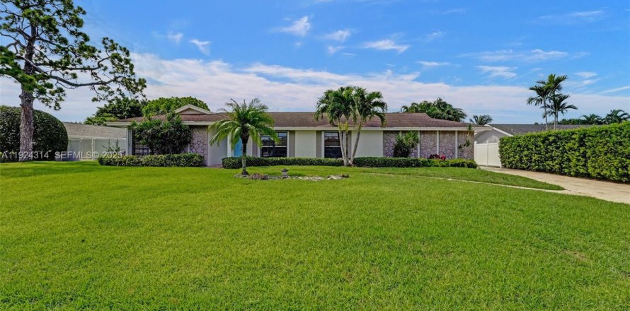 Дом в Палм-Бич-Гарденс, Флорида 3 спальни, 203.18м2 № 1984598