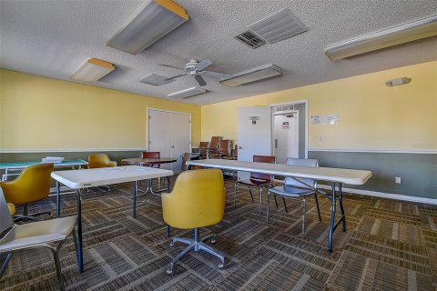Condo in Saint Petersburg, Florida, 2 bedrooms  № 1614778 - photo 27