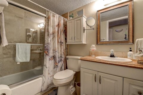 Condo in Saint Petersburg, Florida, 2 bedrooms  № 1614778 - photo 19