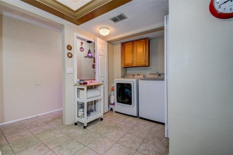 Condo in Saint Petersburg, Florida, 2 bedrooms  № 1614778 - photo 11