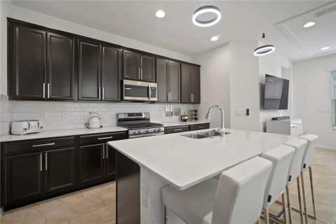 Adosado en venta en Apollo Beach, Florida, 4 dormitorios, 183.57 m2 № 1918670 - foto 9