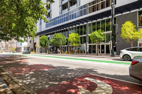 Снять в аренду кондоминиум в Майами, Флорида 2 спальни, 90.77м2, № 1990529 - фото 26